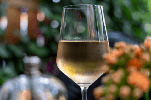 Le vin au restaurant : les clés pour une expérience réussie 2